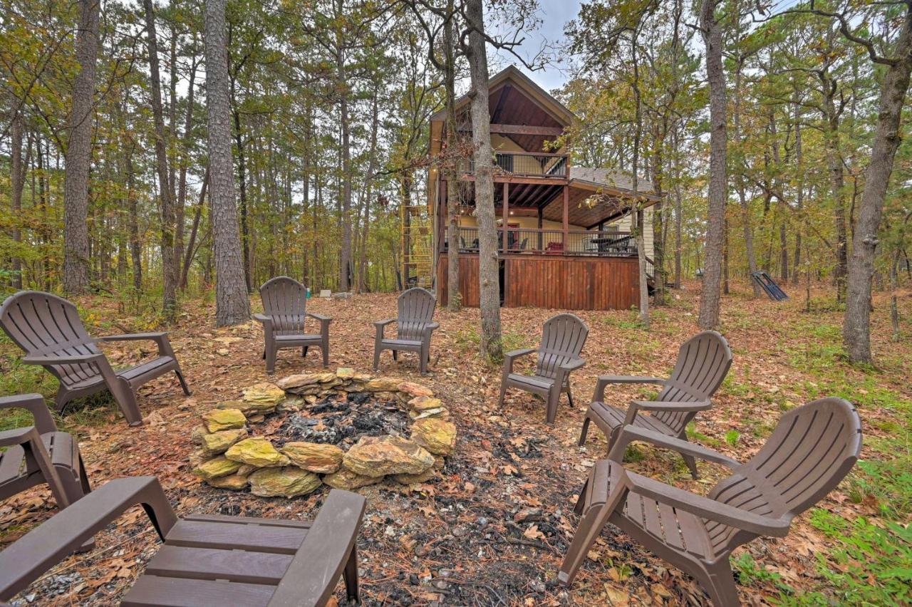 Tudor-Style Broken Bow Cottage With Hot Tub And Decks! Stephens Gap Экстерьер фото